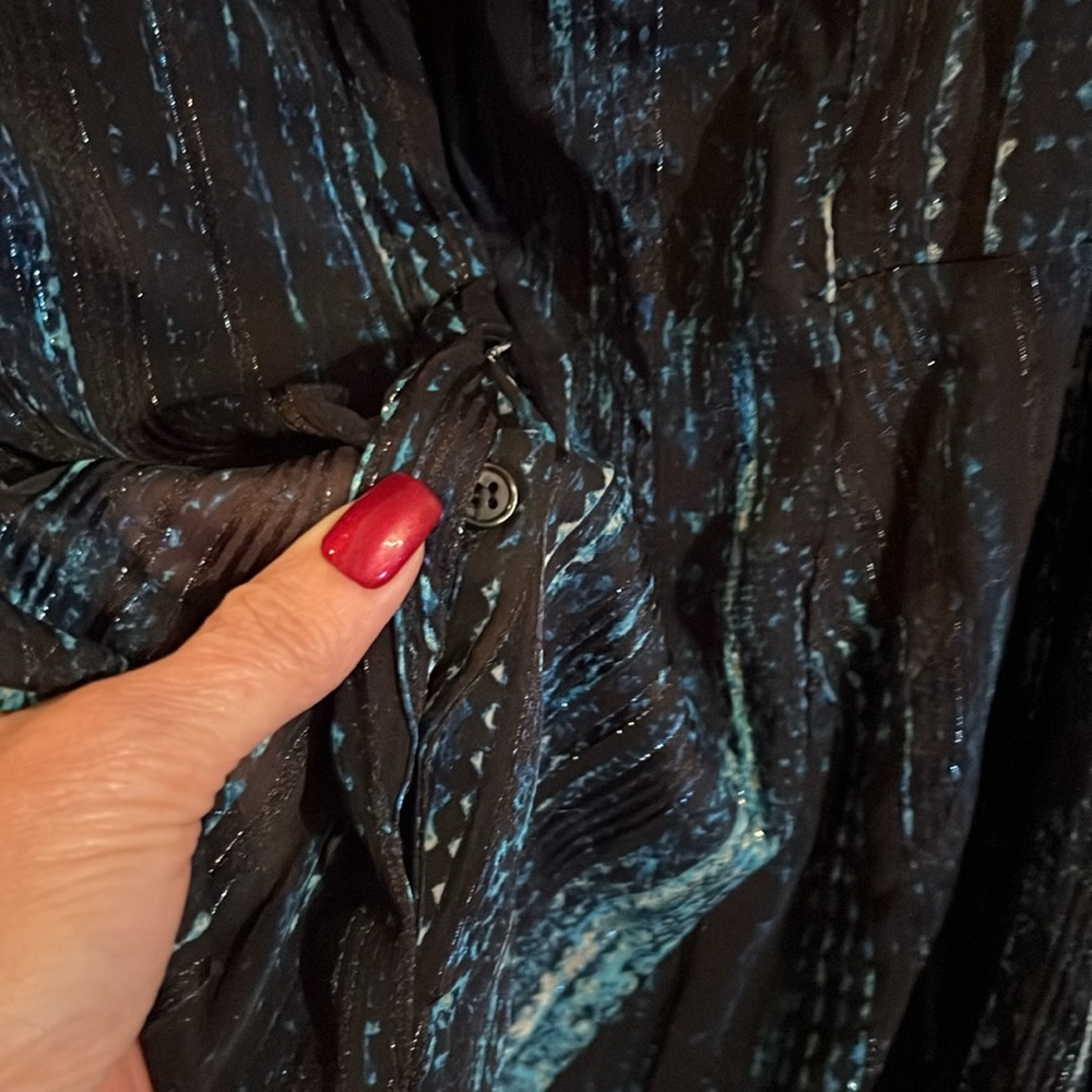 Zac & Rachel button down blouse - Picture 3 of 8